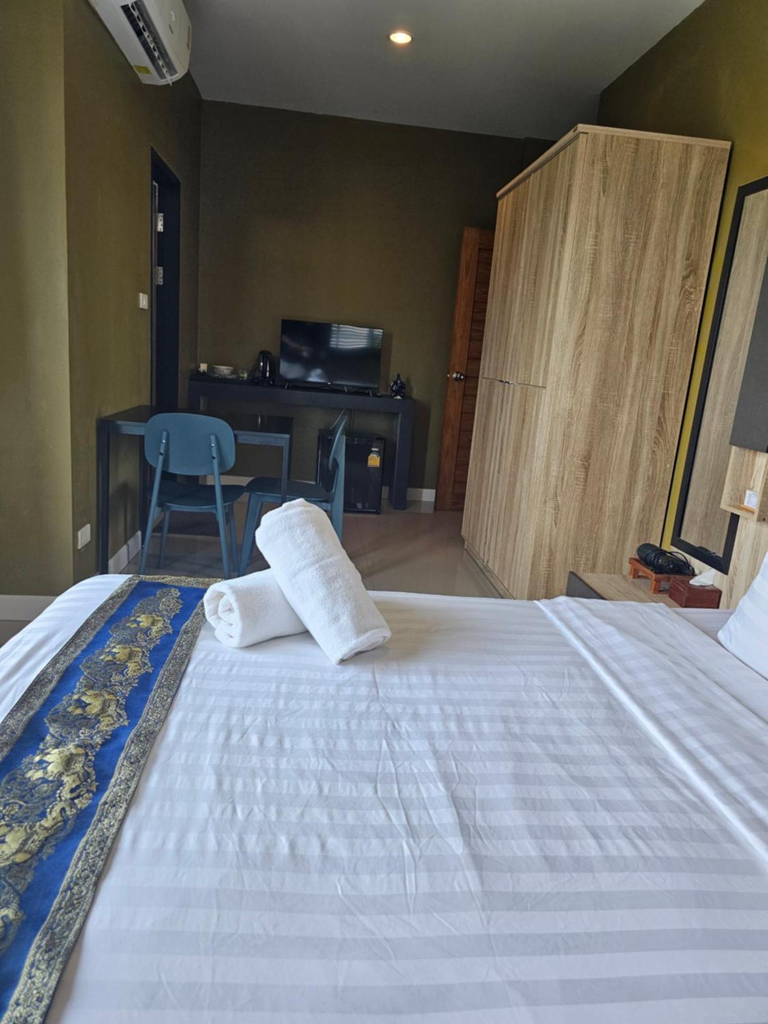 The Lantern Suites Ban Song Hong Rom bilde