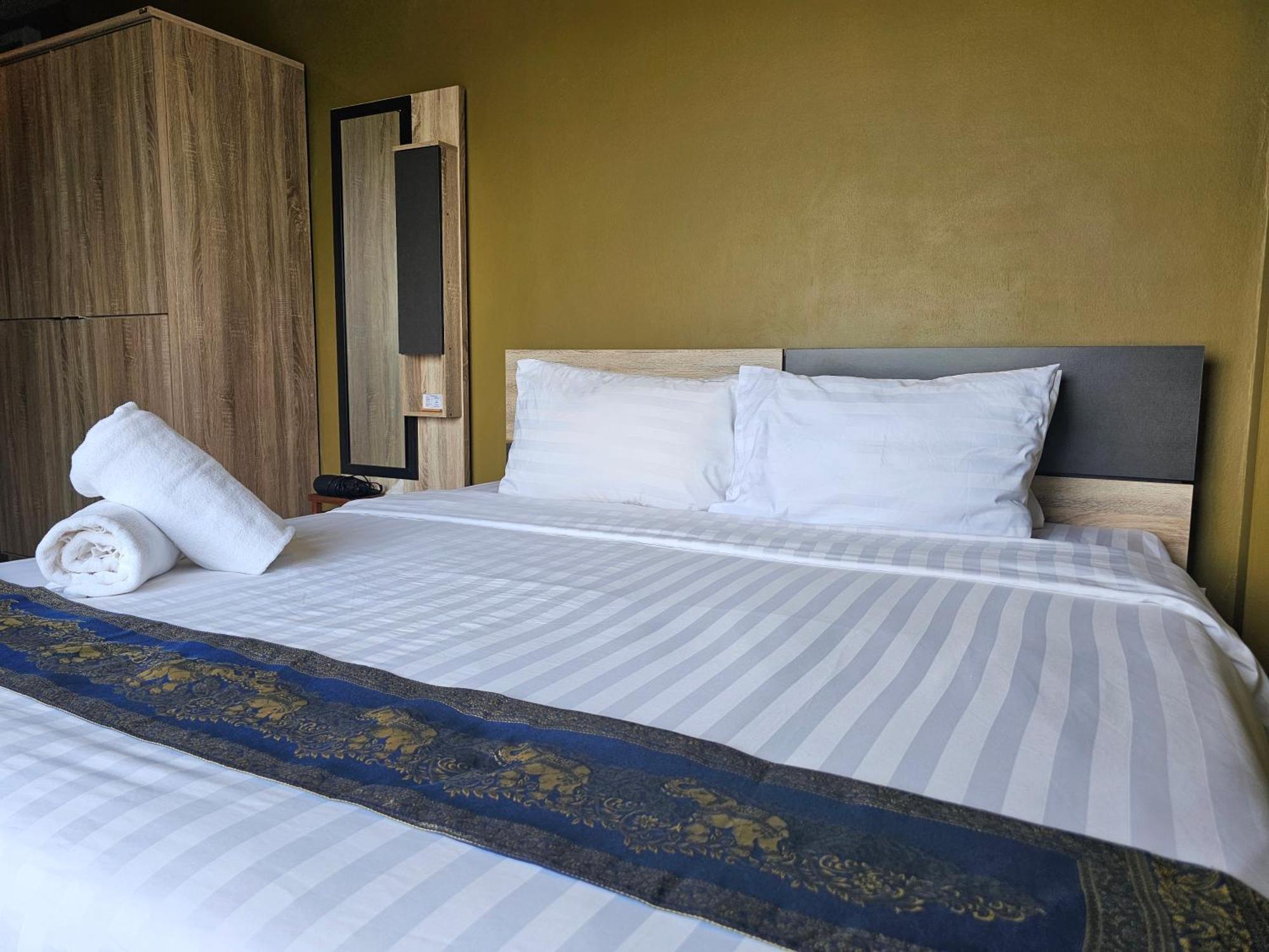 The Lantern Suites Ban Song Hong Eksteriør bilde